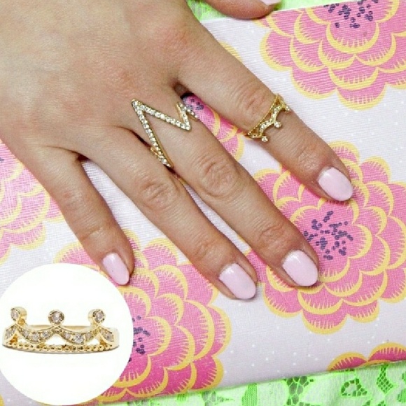 T&J Designs Jewelry - 18k Gold Princess midi ring T&J Designs Jewelry - 18k Gold Princess midi ring
